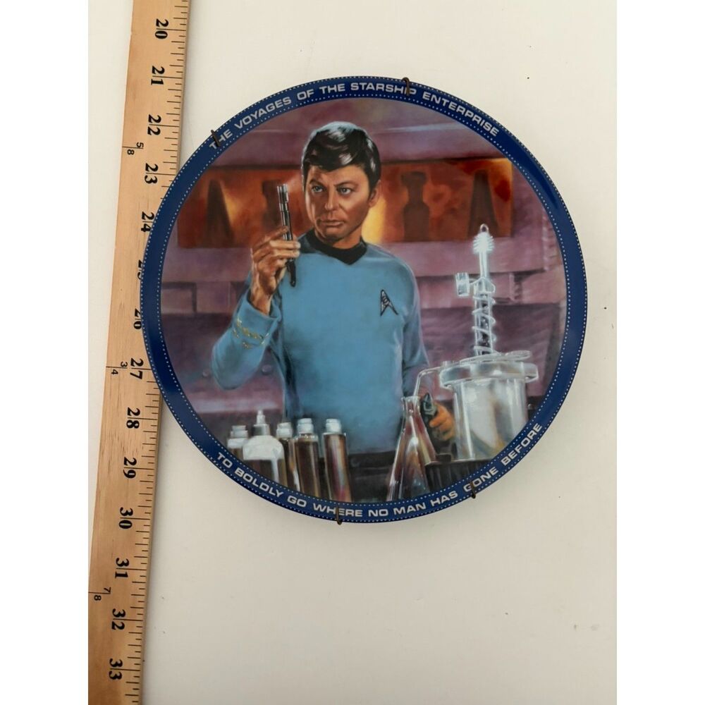 vtg star trek  Dr. McCoy medical officer collectors plate by susie morton
